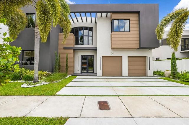 2 of 68 - 7541 Nw 100th Avenue, Doral, FL