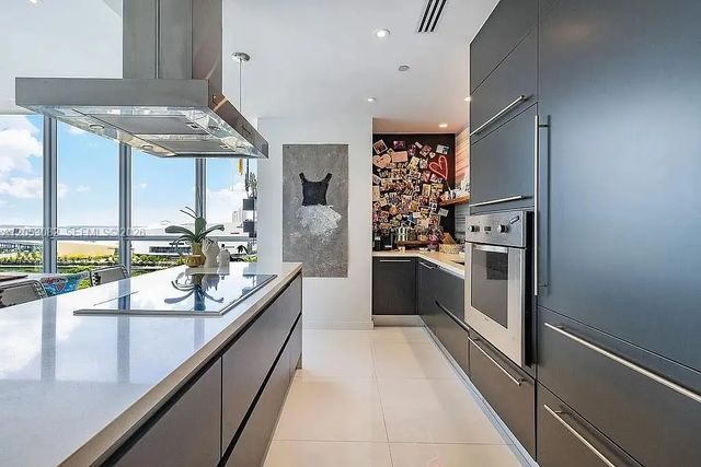 4 of 22 - 1100 Biscayne Boulevard #1501, Miami, FL