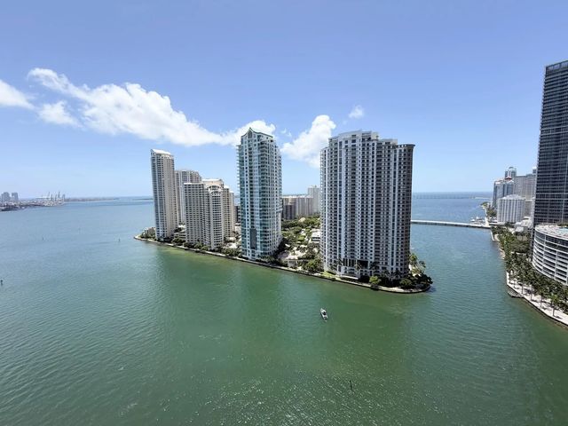 300 S Biscayne Boulevard #t-2208, Miami