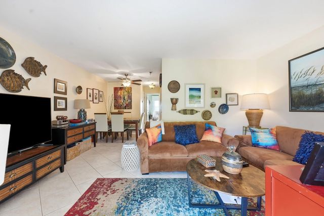2 of 32 - 31 Pine Arbor Lane #unit 204, Vero Beach, FL