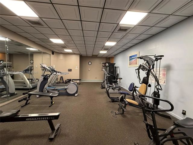 4 of 8 - 1000 Colony Point Circle #303, Pembroke Pines, FL