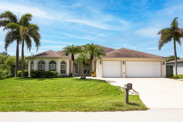1218 Sw Santiago Avenue, Port St. Lucie
