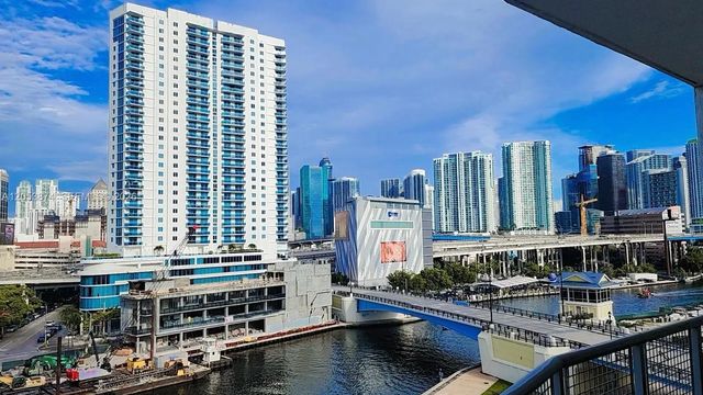 10 S River Drive #802, Miami