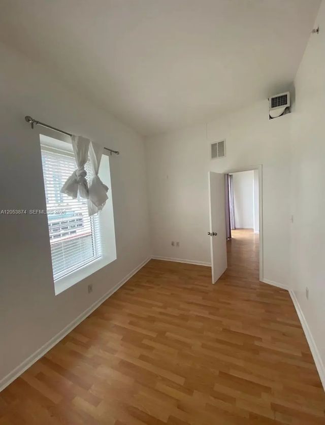 3 of 21 - 10 S River Drive #802, Miami, FL