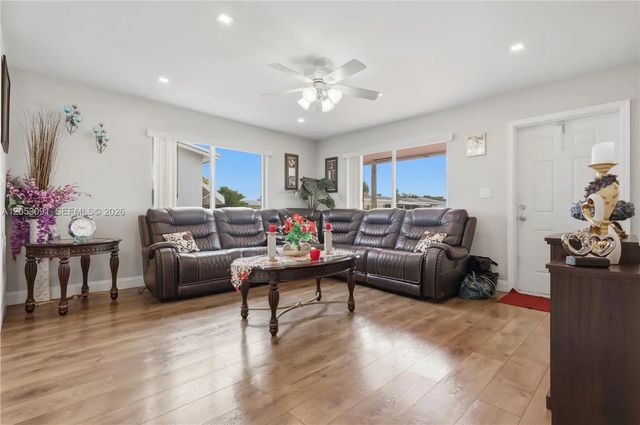3 of 29 - 1465 Nw 68th Terrace, Margate, FL