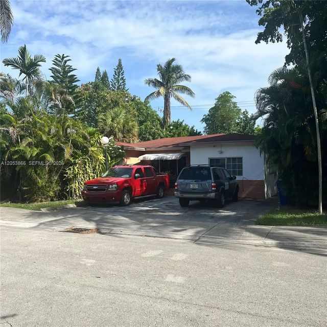 1760 Ne 160th Street, North Miami Beach