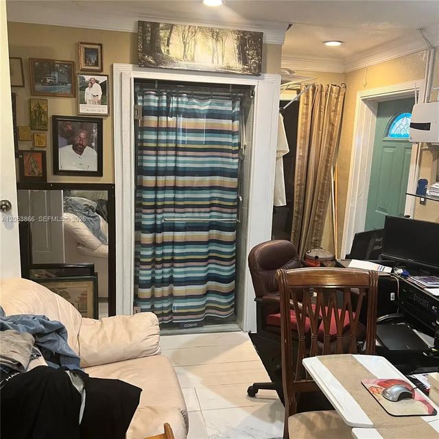 5 of 10 - 1760 Ne 160th Street, North Miami Beach, FL