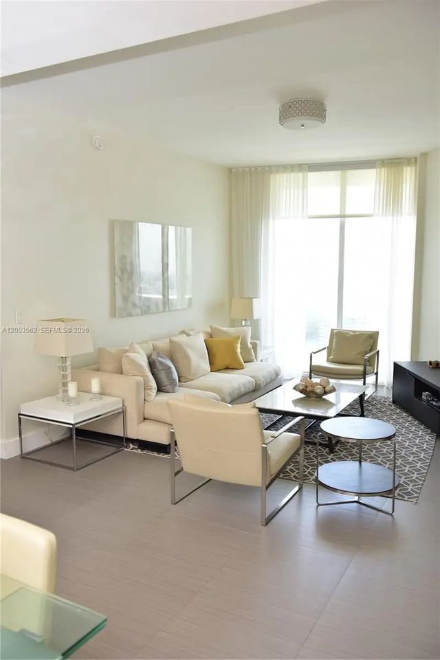 5 of 57 - 15811 Collins Avenue #2905, Sunny Isles Beach, FL