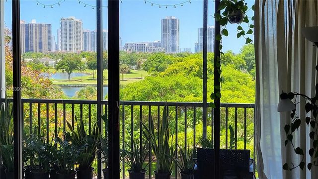 3 of 23 - 3475 N Country Club Drive #603, Aventura, FL