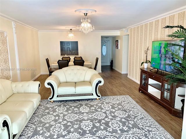 619 Ne 14th Avenue #301, Hallandale Beach