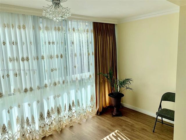 4 of 27 - 619 Ne 14th Avenue #301, Hallandale Beach, FL