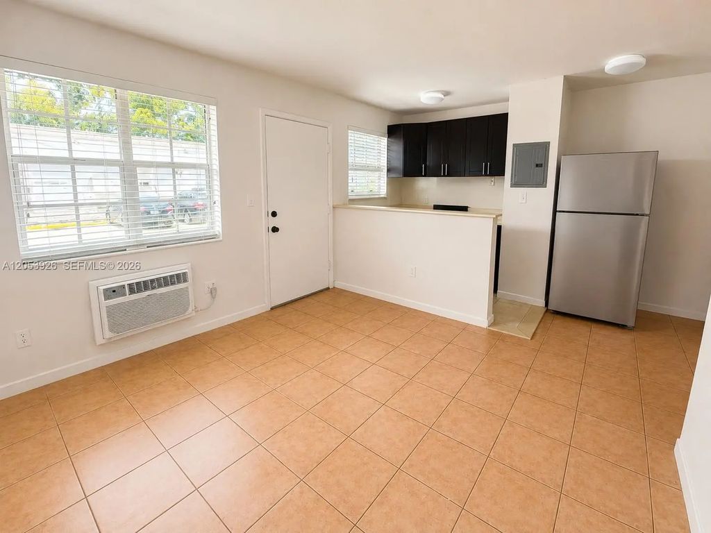 427 Anastasia Avenue #5, Coral Gables