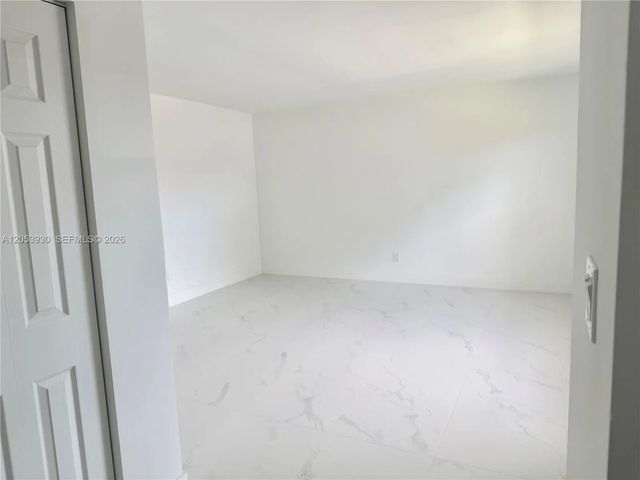 4 of 31 - 2601 N 40th Avenue #a-9, Hollywood, FL