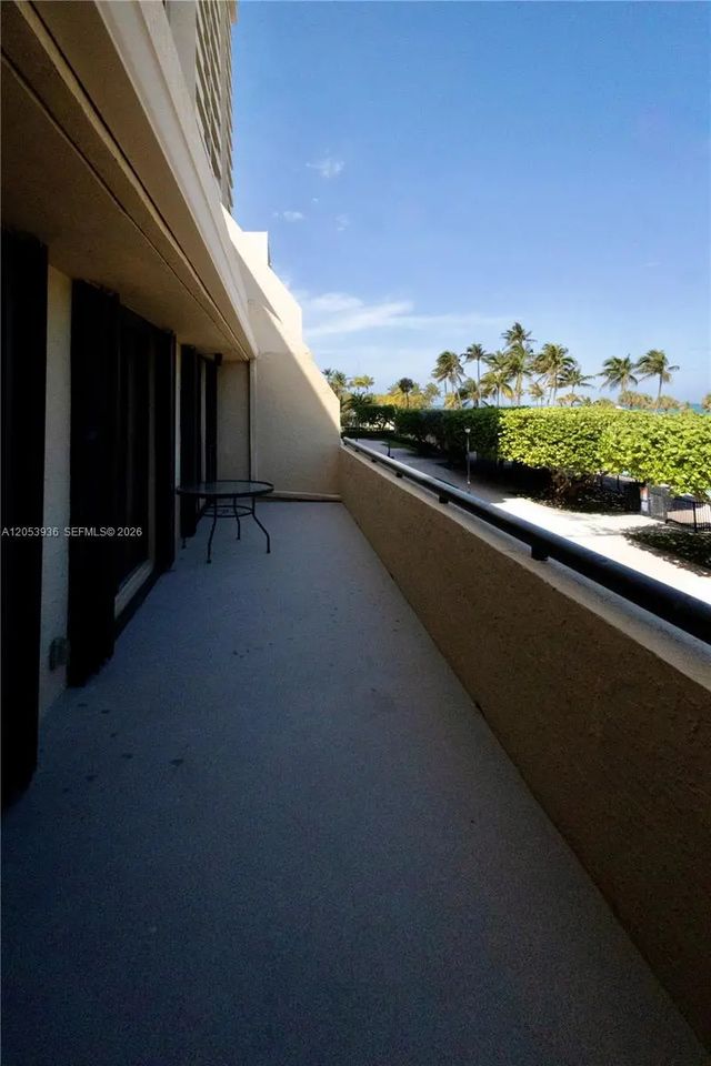 2 of 31 - 2555 Collins Avenue #308, Miami Beach, FL
