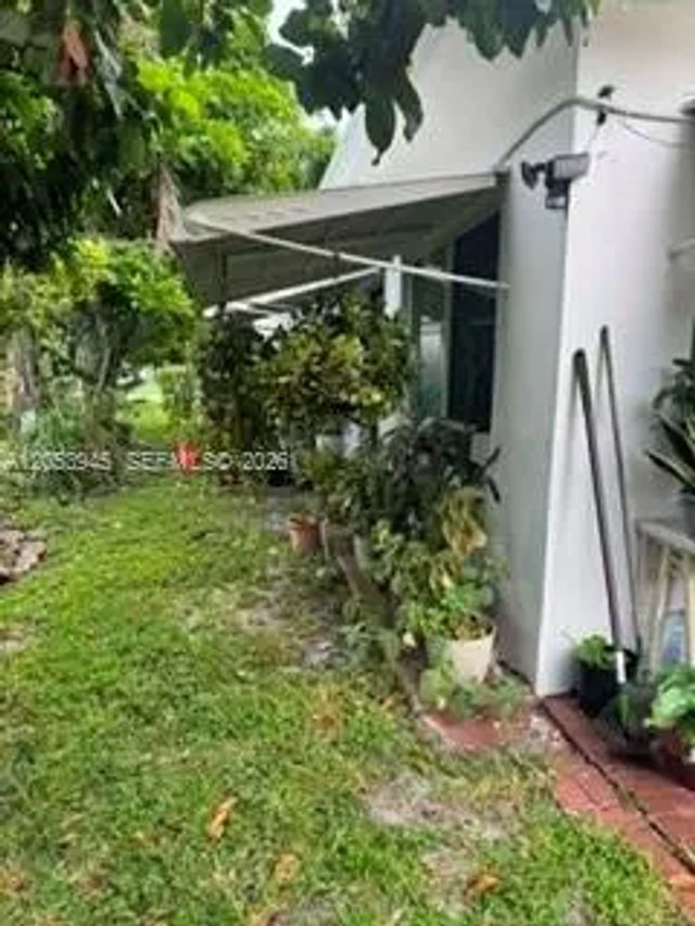 3 of 37 - 5802 Nw 87th Way, Tamarac, FL
