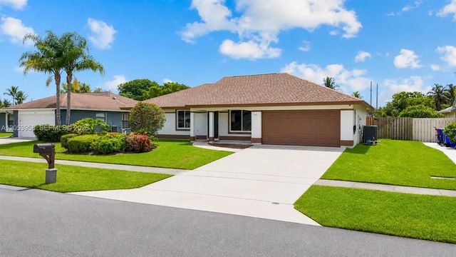 2 of 39 - 139 Galiano Street, Royal Palm Beach, FL