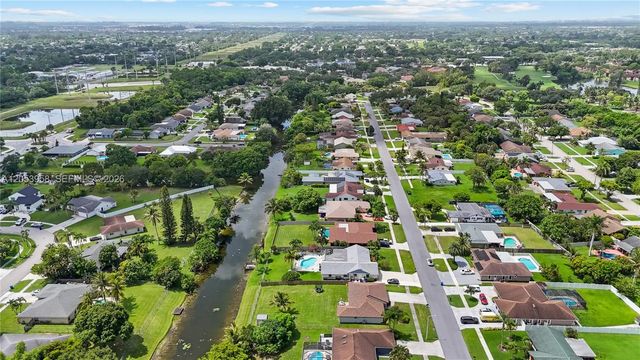 5 of 39 - 139 Galiano Street, Royal Palm Beach, FL