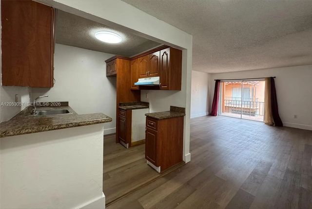 4 of 10 - 7208 Fairway Drive #i14, Miami Lakes, FL