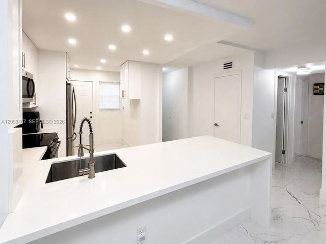 3 of 26 - 1750 Ne 191st Street #605-1, Miami, FL