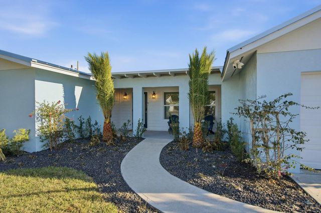4 of 41 - 5216 Se Orange Street, Stuart, FL