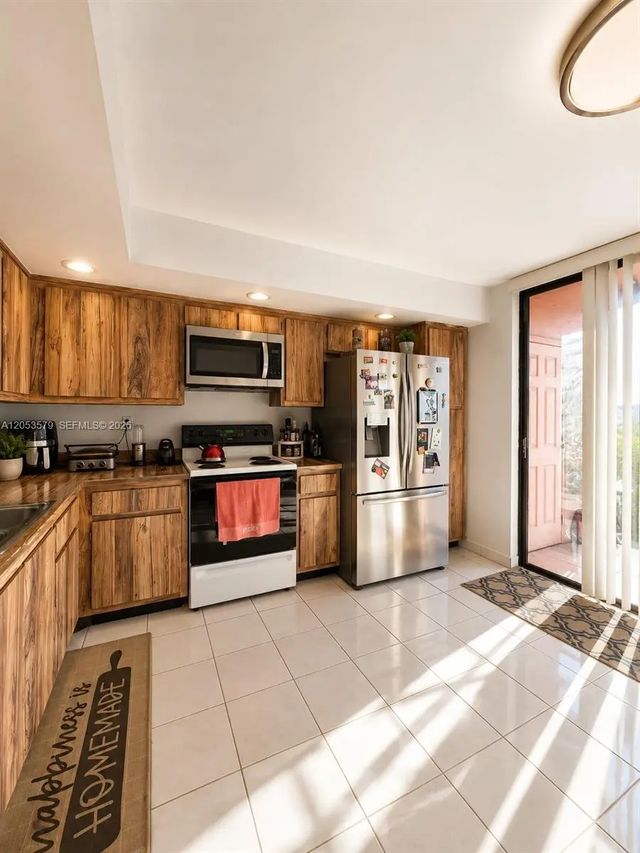 2 of 13 - 8615 Nw 8th Street #414, Miami, FL