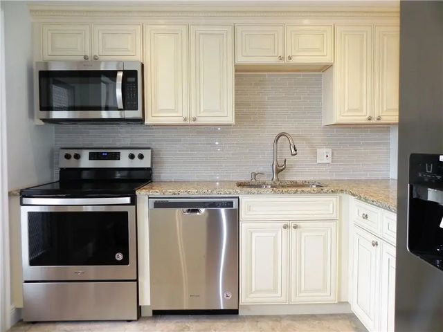 2 of 34 - 4650 Washington Street #207, Hollywood, FL