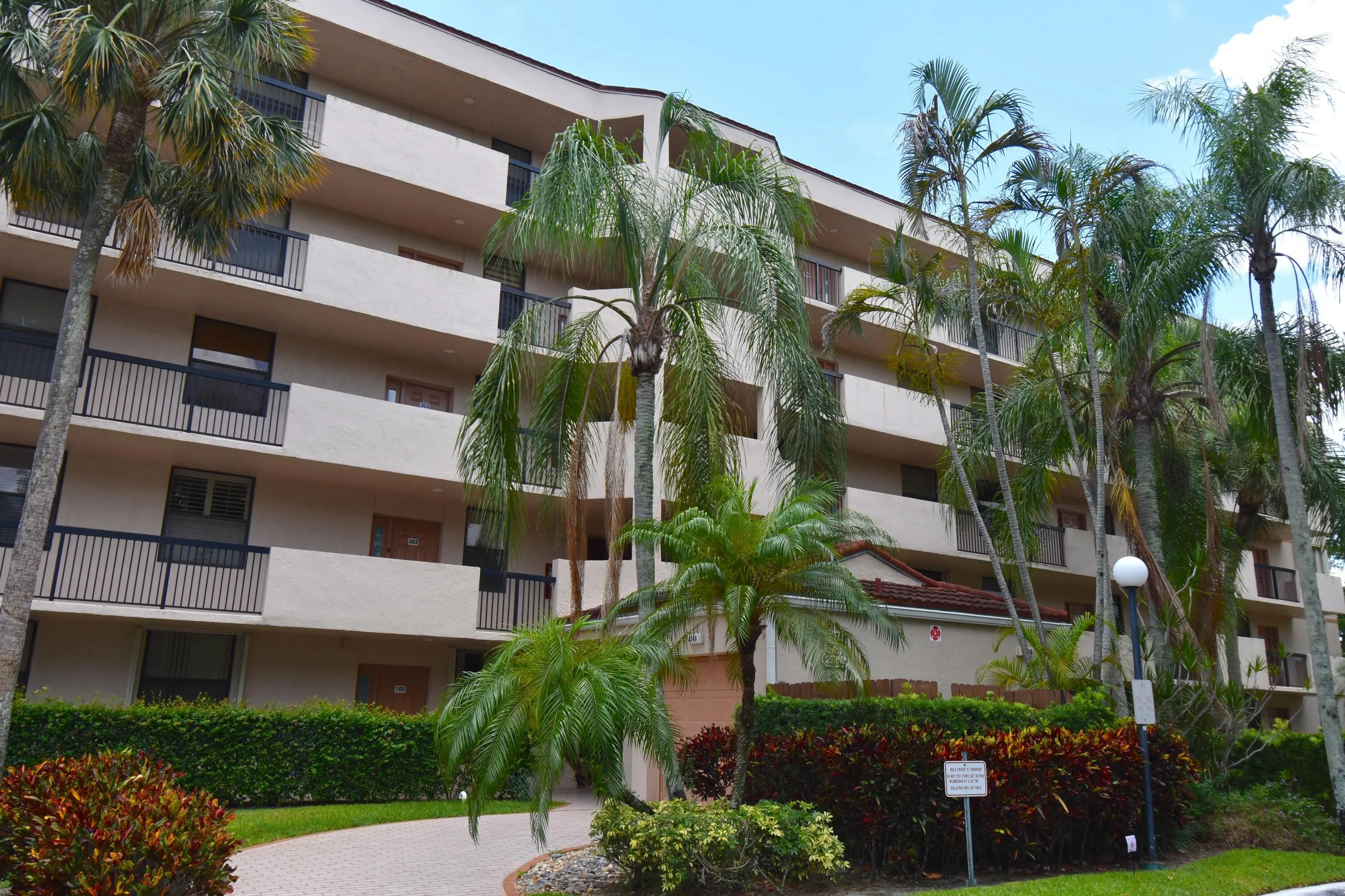 2768 S Carambola Circle S #302, Coconut Creek
