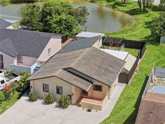 5094 Nw 195th Lane, Miami Gardens