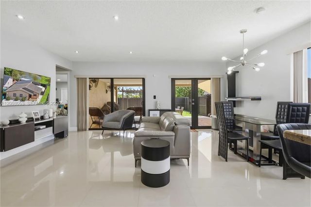 3 of 31 - 5094 Nw 195th Lane, Miami Gardens, FL