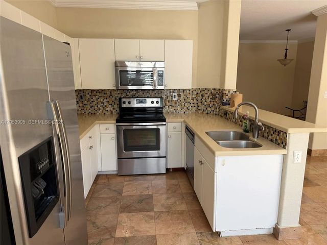 4 of 24 - 7651 Nw 114th Path, Doral, FL