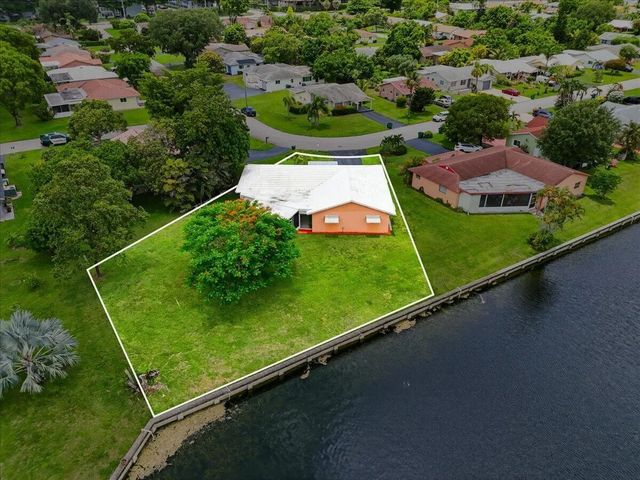 4 of 28 - 9401 Nw 70 Place, Tamarac, FL
