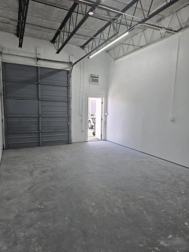 3 of 4 - 1705 Donna Road #33, West Palm Beach, FL