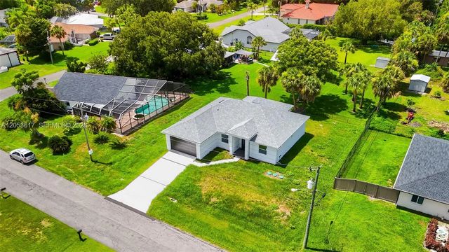 3 of 19 - 2524 Lakeview Drive, Lehigh Acres, FL