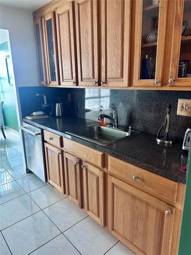 3 of 11 - 231 174th Street #1905, Sunny Isles Beach, FL