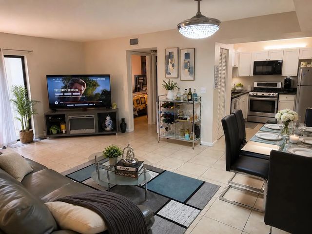 3 of 12 - 10730 Royal Palm Boulevard #4-3, Coral Springs, FL