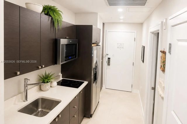 4 of 20 - 5300 Nw 87th Avenue #915, Doral, FL