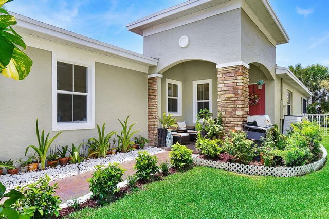 4 of 35 - 742 Nw Leonardo Circle, Port St. Lucie, FL