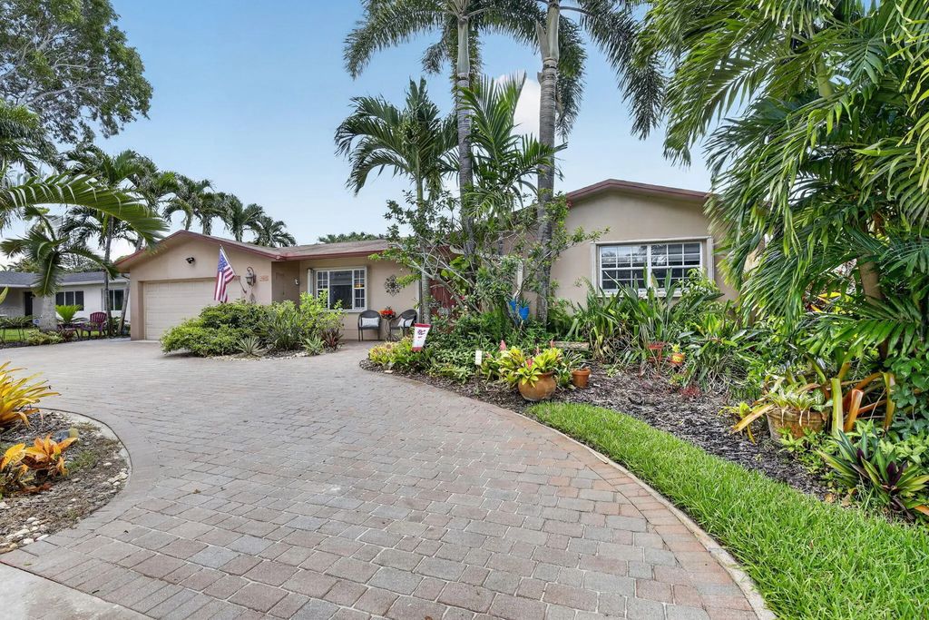 1851 Nw 106th Avenue, Pembroke Pines