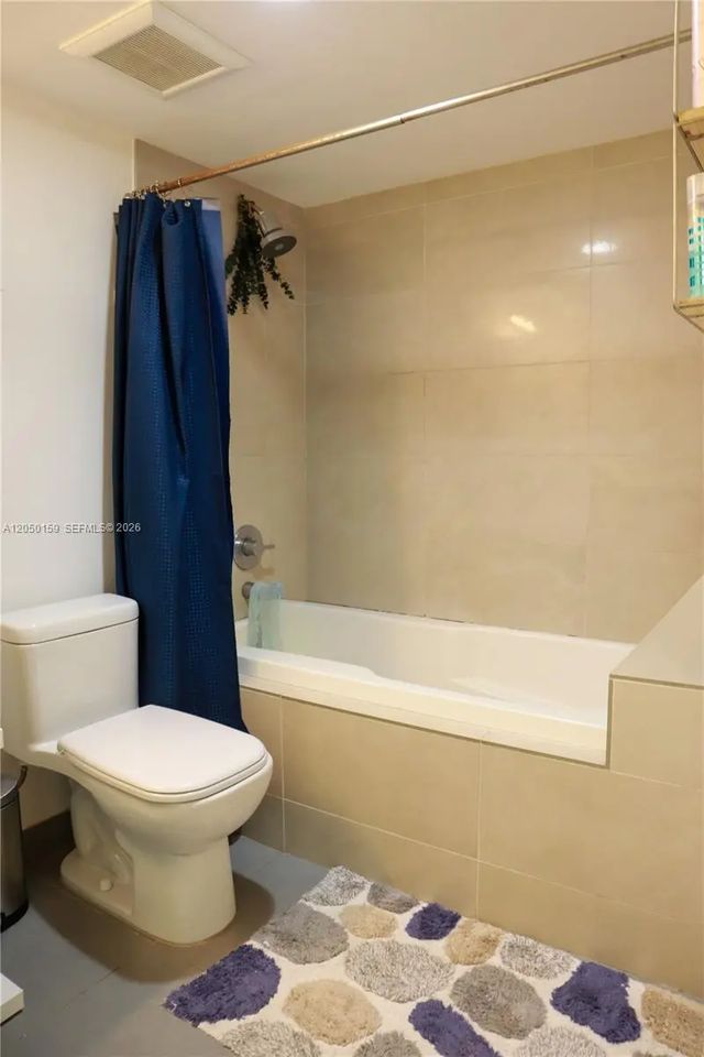 5 of 25 - 6620 Indian Creek Drive #302, Miami Beach, FL