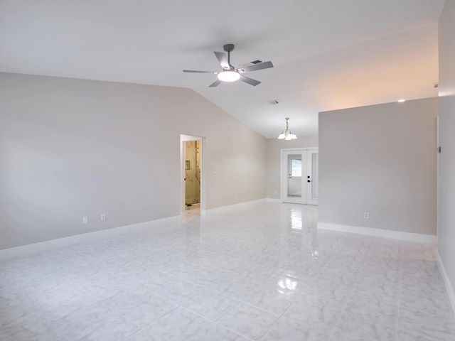 4 of 25 - 672 Sw Ewing Avenue, Port St. Lucie, FL