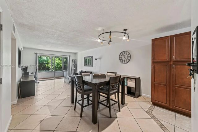 3 of 30 - 1400 Tallwood Avenue #107, Hollywood, FL