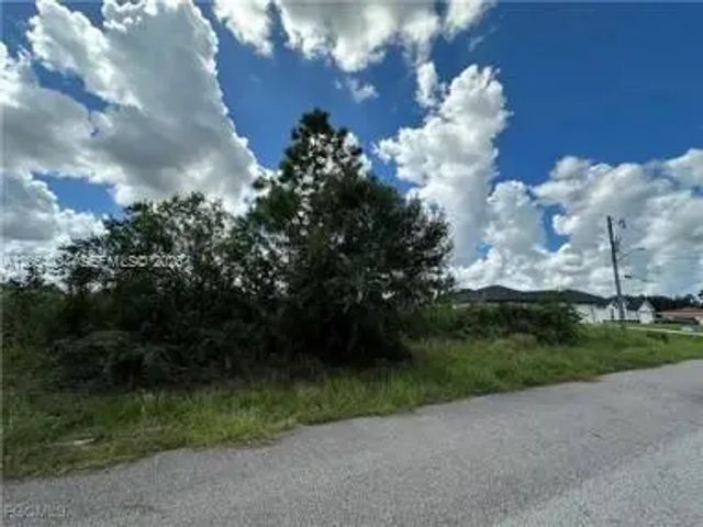 3 of 5 - 2905 W 55 Street, Lehigh Acres, FL