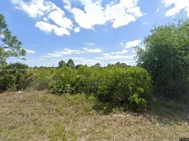 4 of 5 - 2905 W 55 Street, Lehigh Acres, FL
