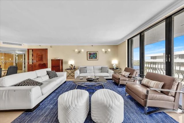 4 of 52 - 8877 Collins Avenue #ph-2, Surfside, FL