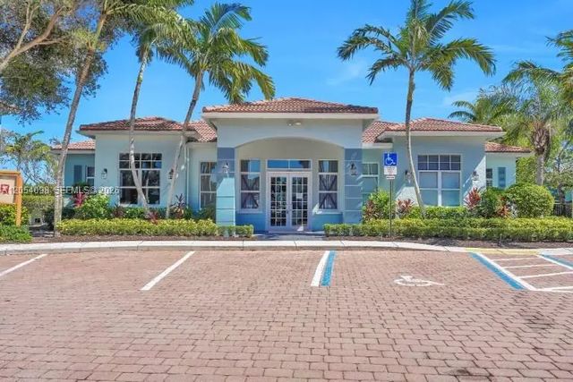 1942 Alamanda Way, Riviera Beach