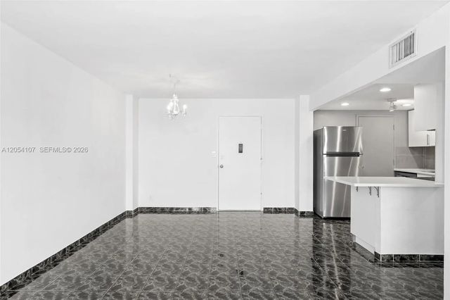 5 of 26 - 1913 S Ocean Drive #208, Hallandale Beach, FL