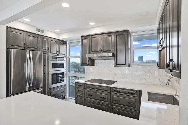5 of 59 - 1900 S Ocean Drive #710, Fort Lauderdale, FL