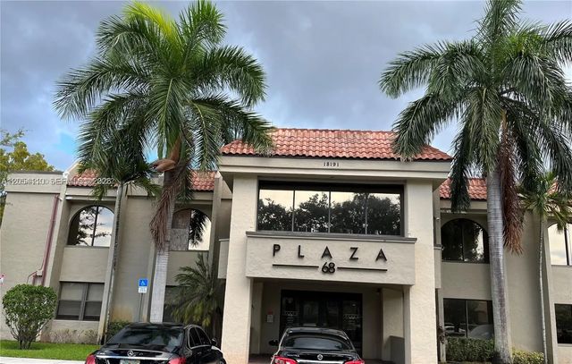 18191 Nw 68th Avenue #226, Miami