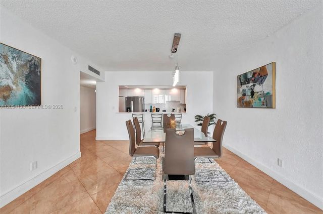 5 of 19 - 19370 Collins Avenue #1001, Sunny Isles Beach, FL