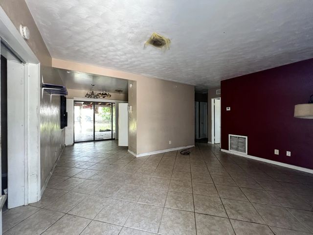 3 of 23 - 1732 Ne 15th Avenue, Fort Lauderdale, FL